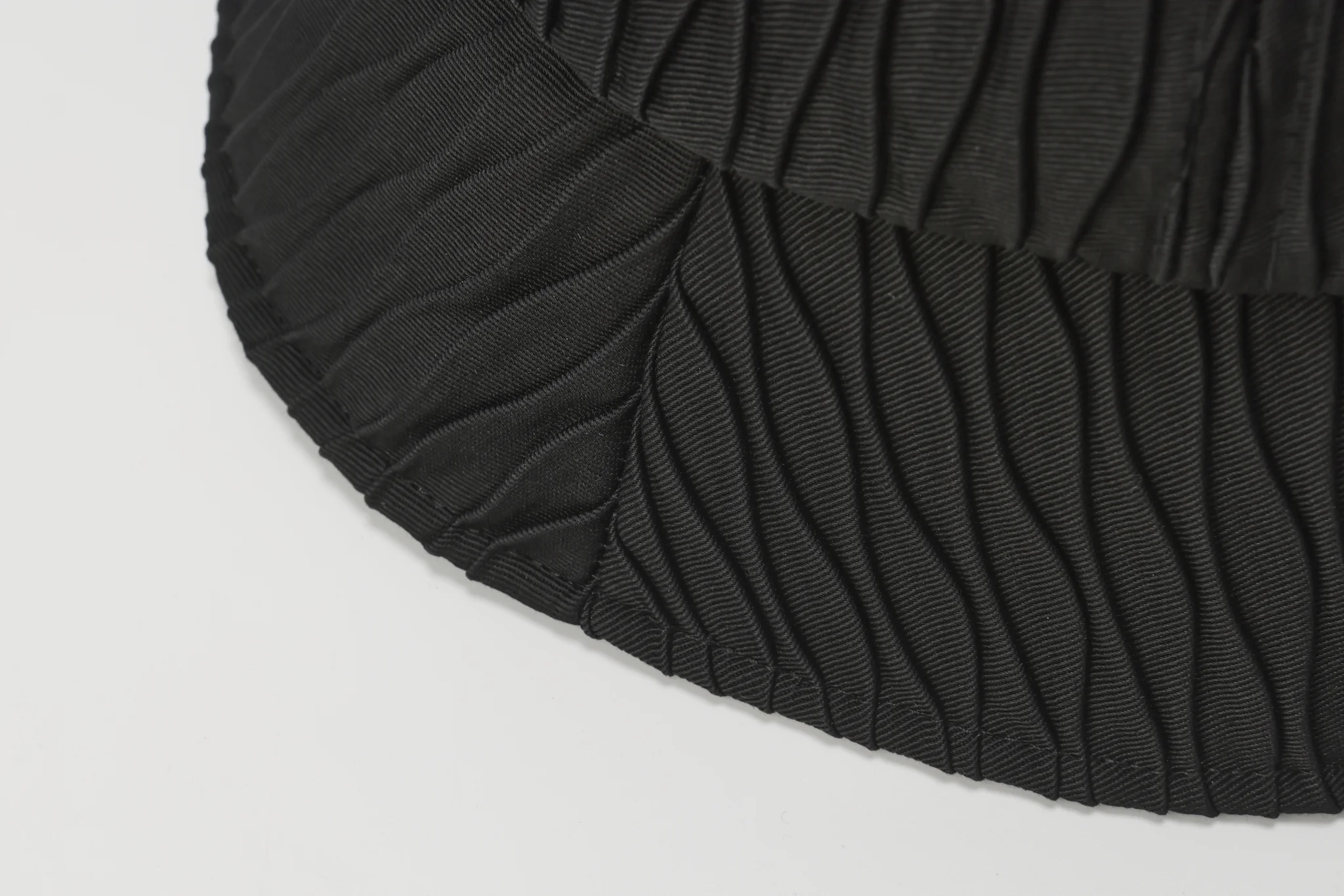 Wrinkled Beauty Tulip Hat