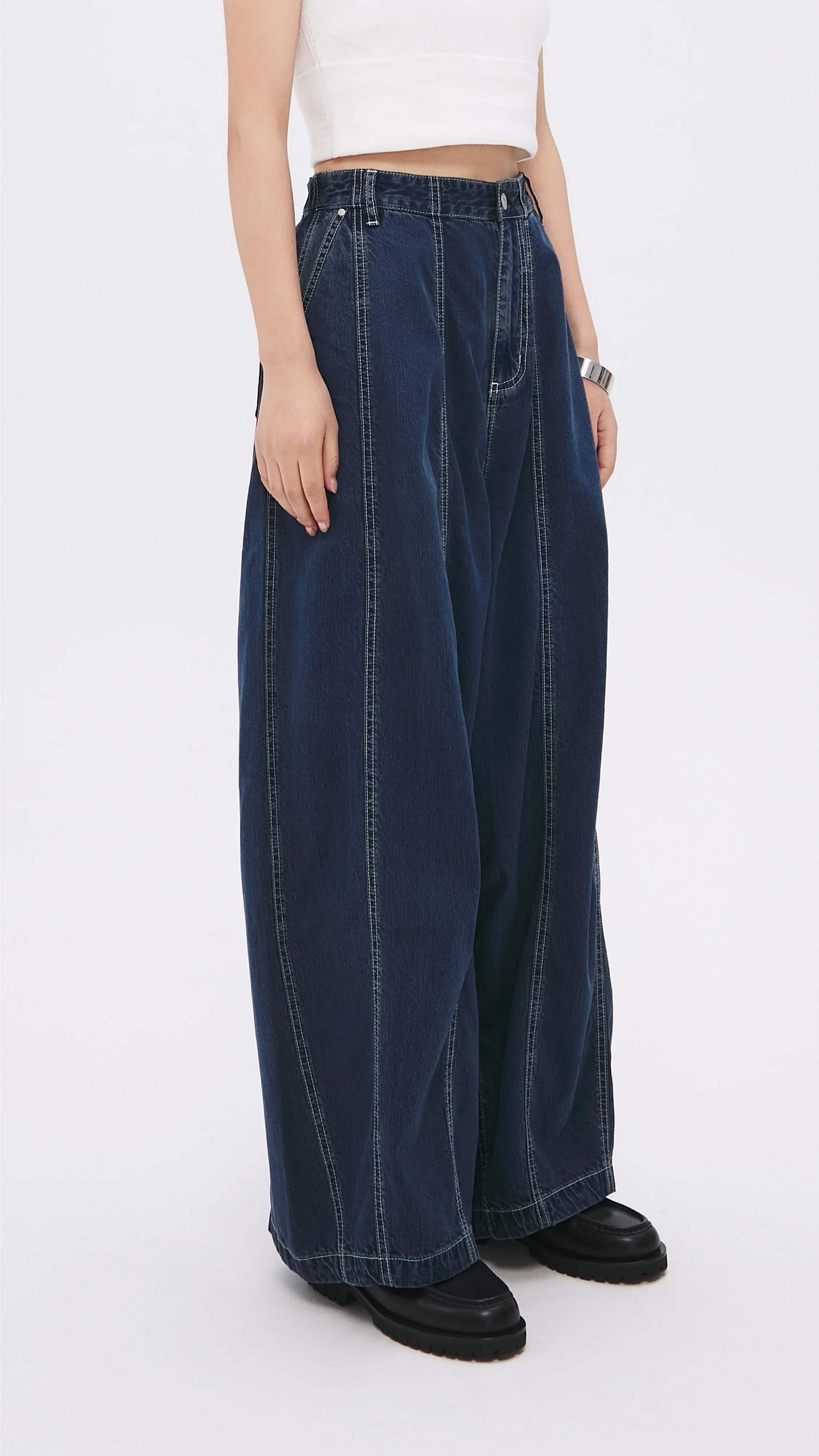 Rebuilt Balloon Jeans - Hudung