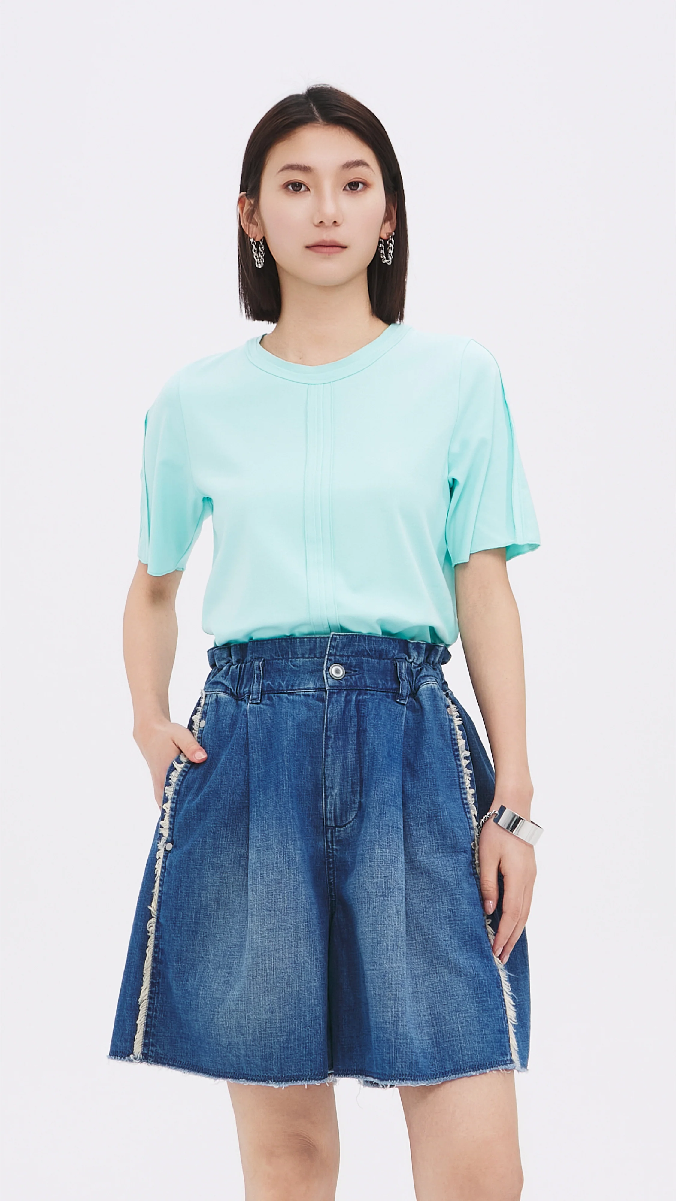 Tucks-trimmed T-Shirt - Hudung