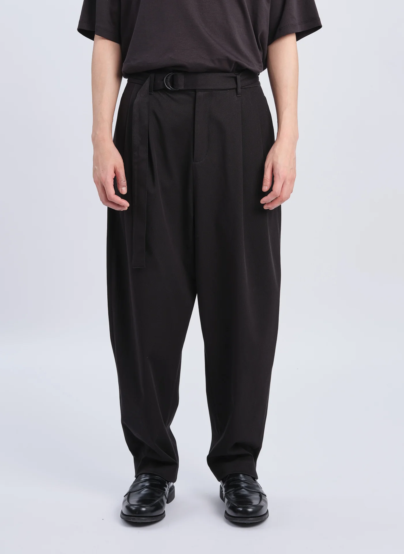 Wonder Shape (Move) Wide Tapered Pants (P-12) - Hudung