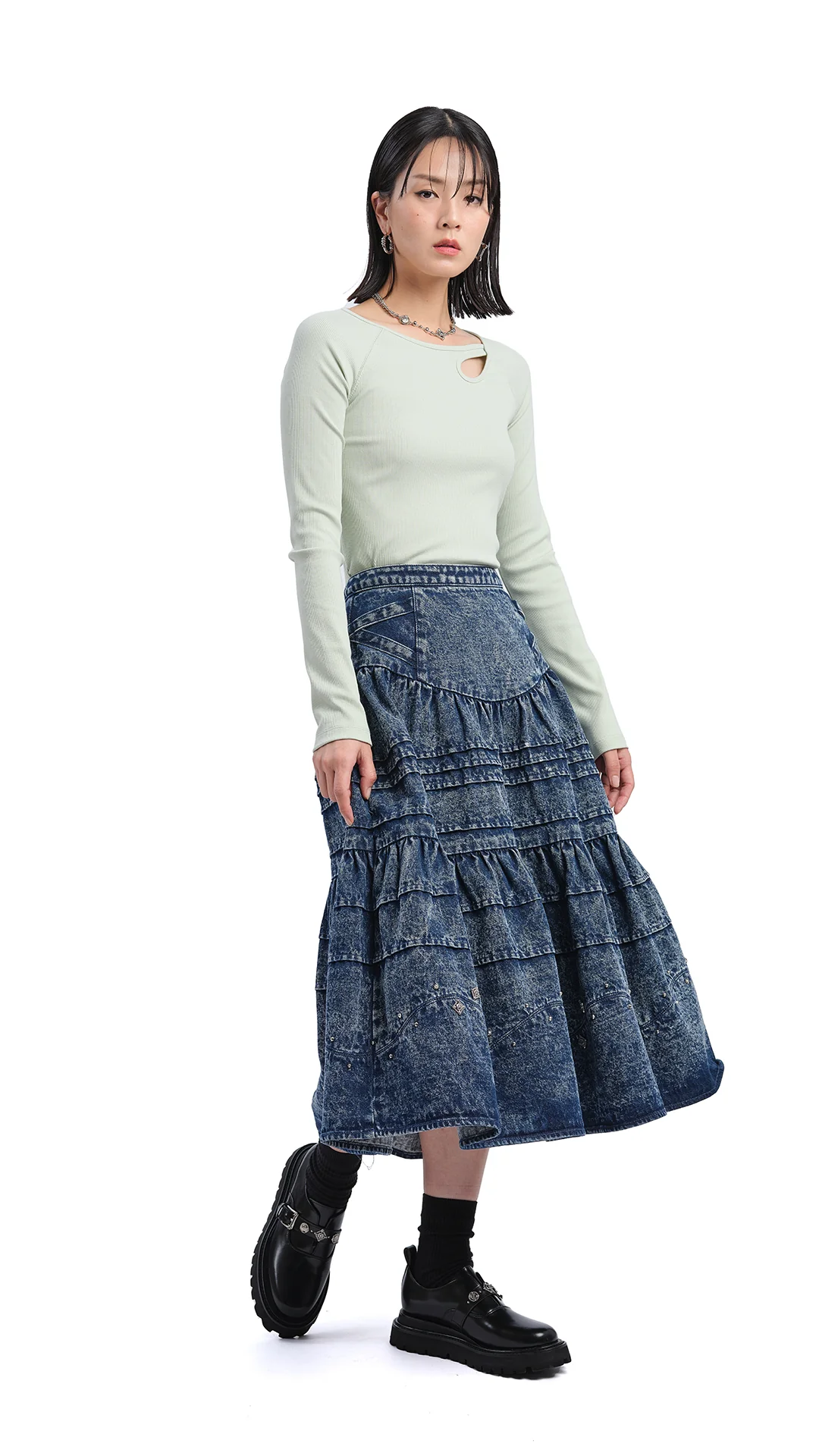Stone-Washed Studded Denim Skirt - Hudung
