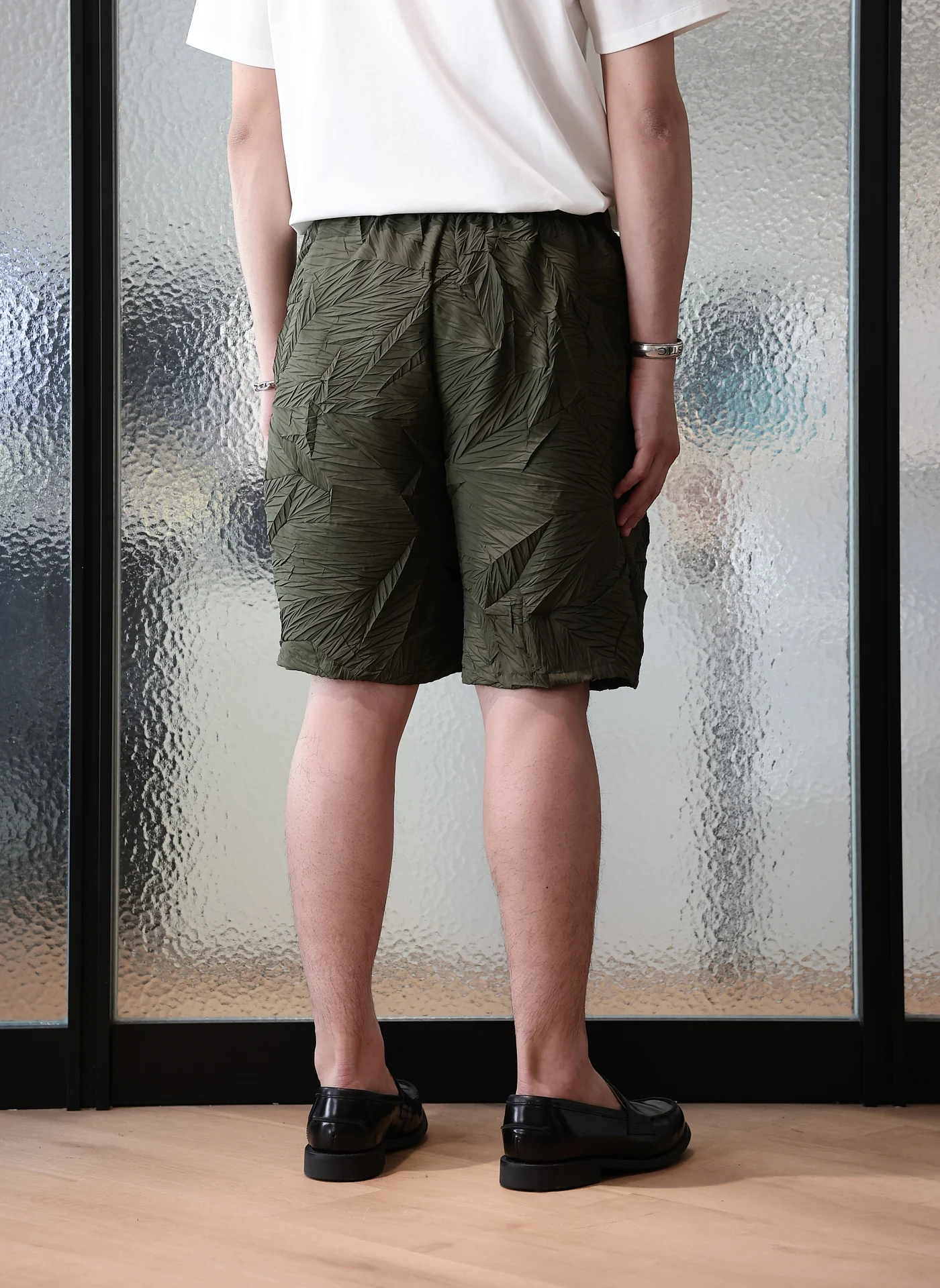 Distort Pleats Polyester Shorts - Hudung