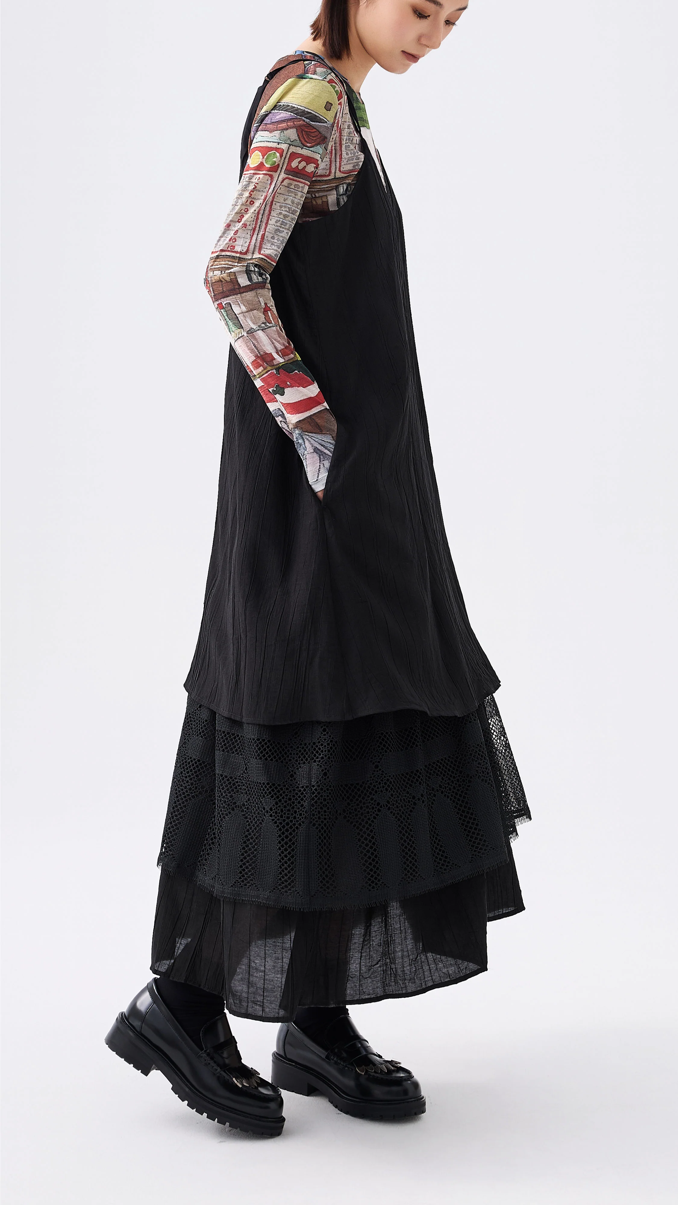 Dress with Lace Detail - Hudung